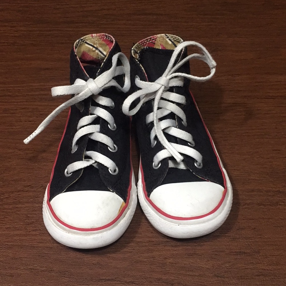 🐣+$3 Hightop CONVERSE Black Size 9